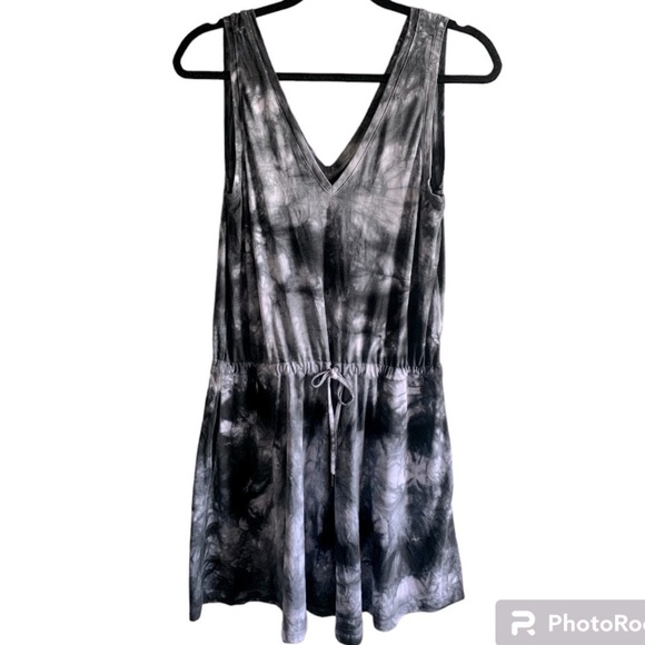 Sweaty Betty Take It Easy Drop Waist Dress in Gray/White Tie-Dye Print, Size XS - Picture 6 of 11